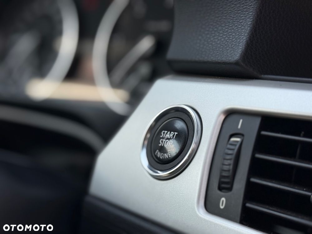 BMW Seria 3 320d - 26