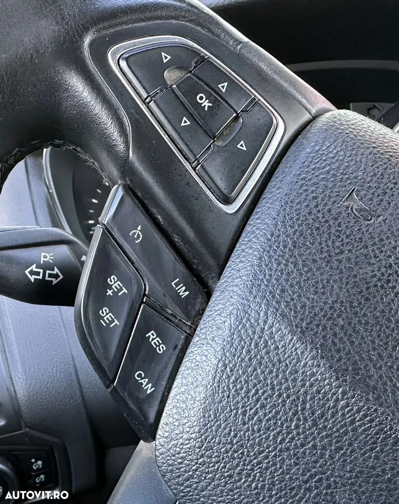 Ford Focus - 27