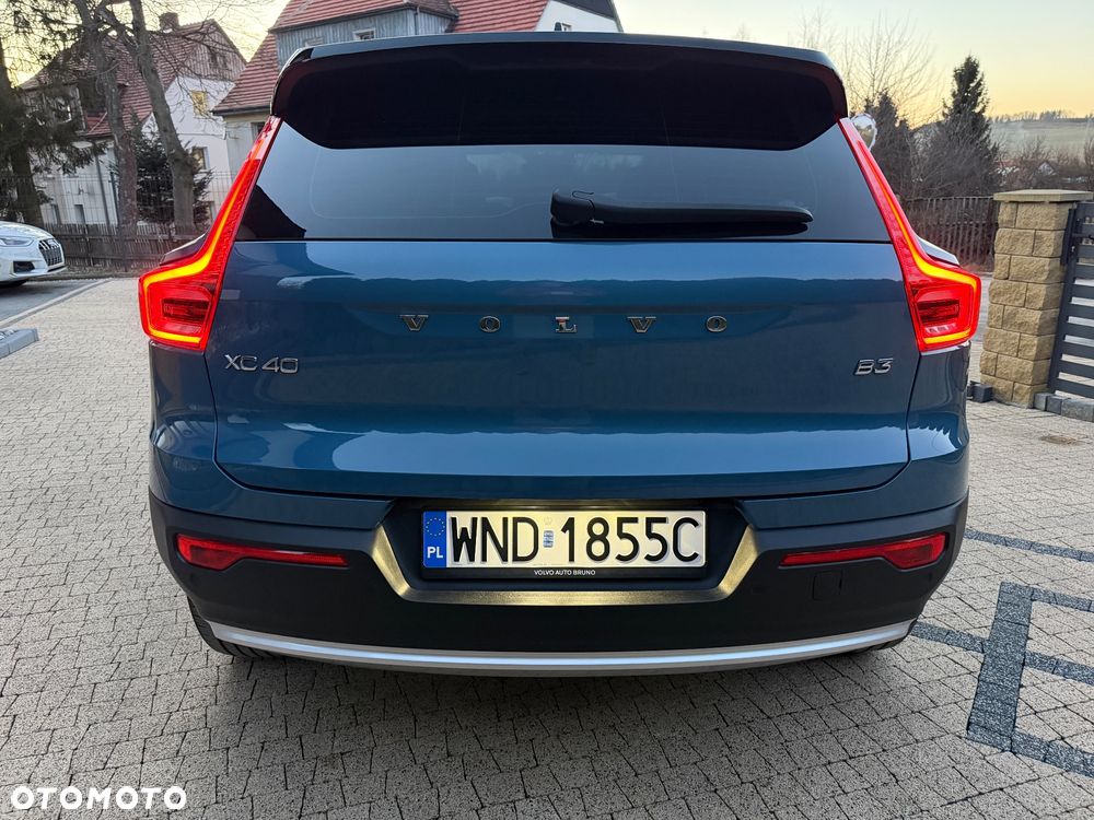 Volvo XC 40 B3 Plus Bright - 8