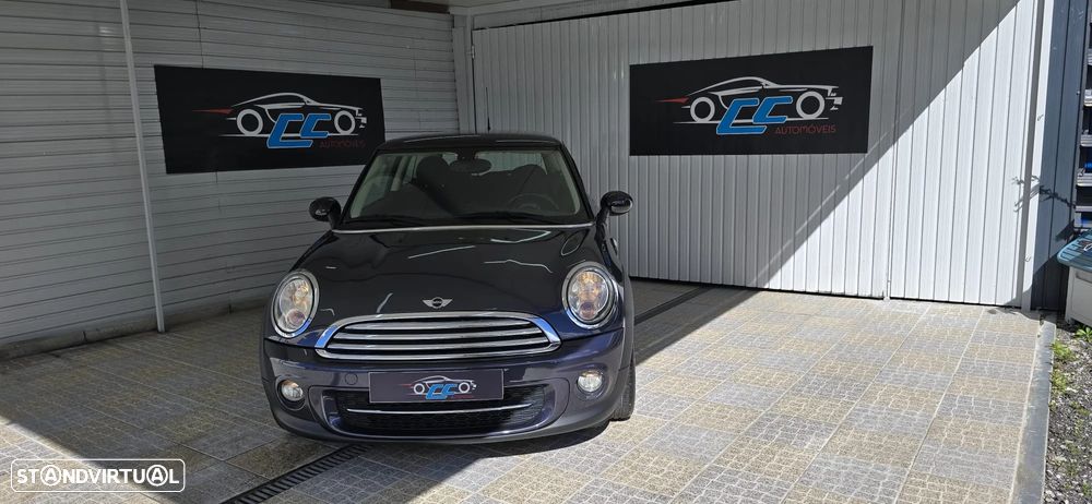 MINI 3 Portas Cooper D - 2