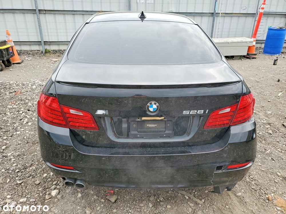 BMW Seria 5 528i - 7