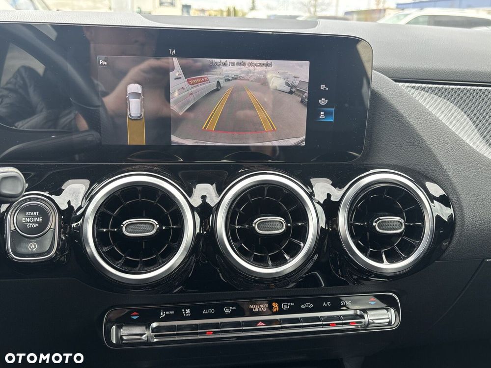 Mercedes-Benz GLA 180 mHEV AMG Line 7G-DCT - 24