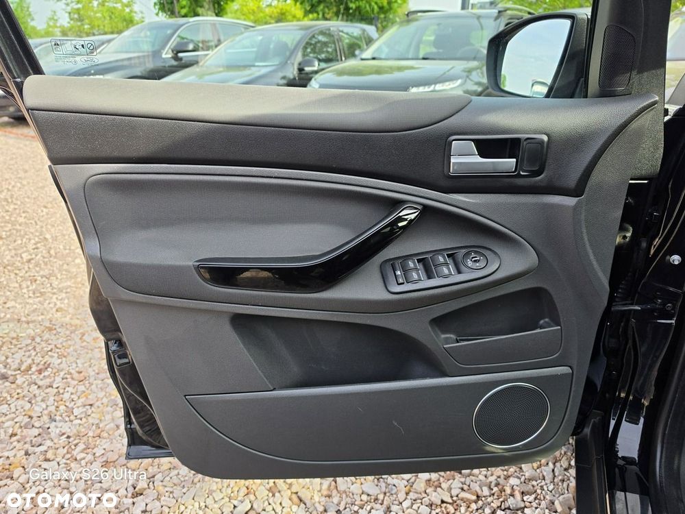 Ford Kuga 2.0 TDCi 4x4 Titanium - 23