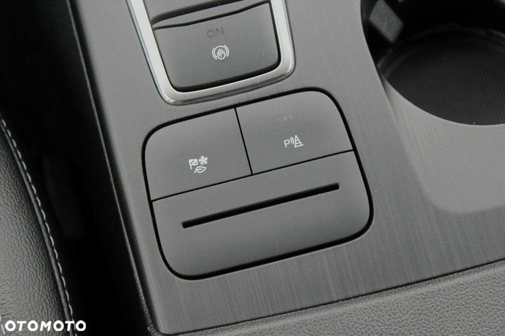 Ford Kuga - 23