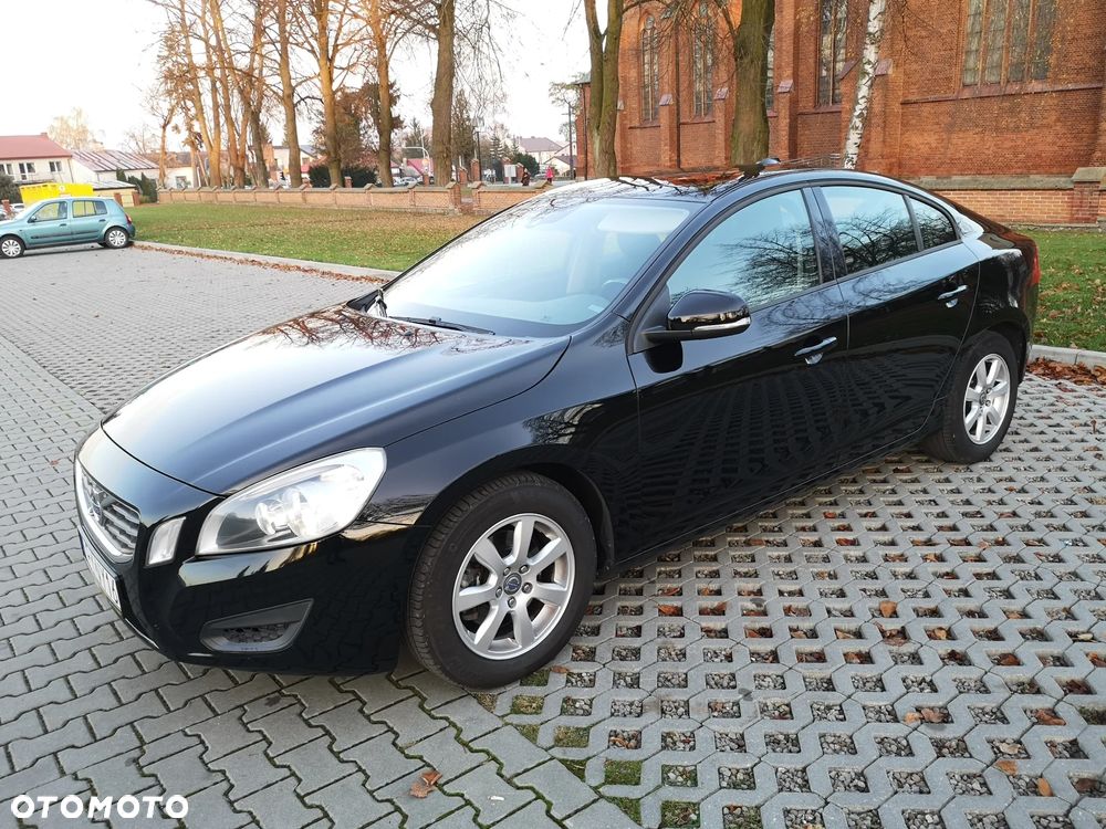 Volvo S60 T3 Edition - 21