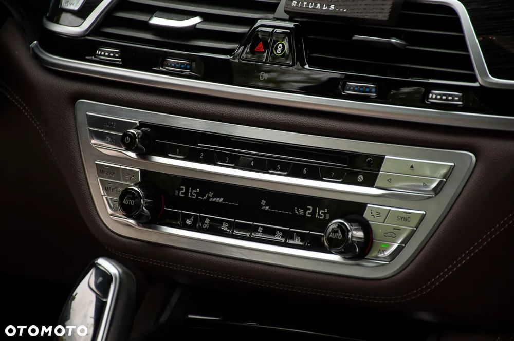 BMW Seria 7 730d xDrive - 27