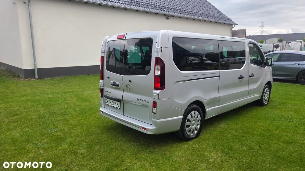 Opel Vivaro - 4