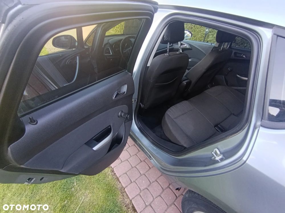 Opel Astra 1.6 Design Edition - 15