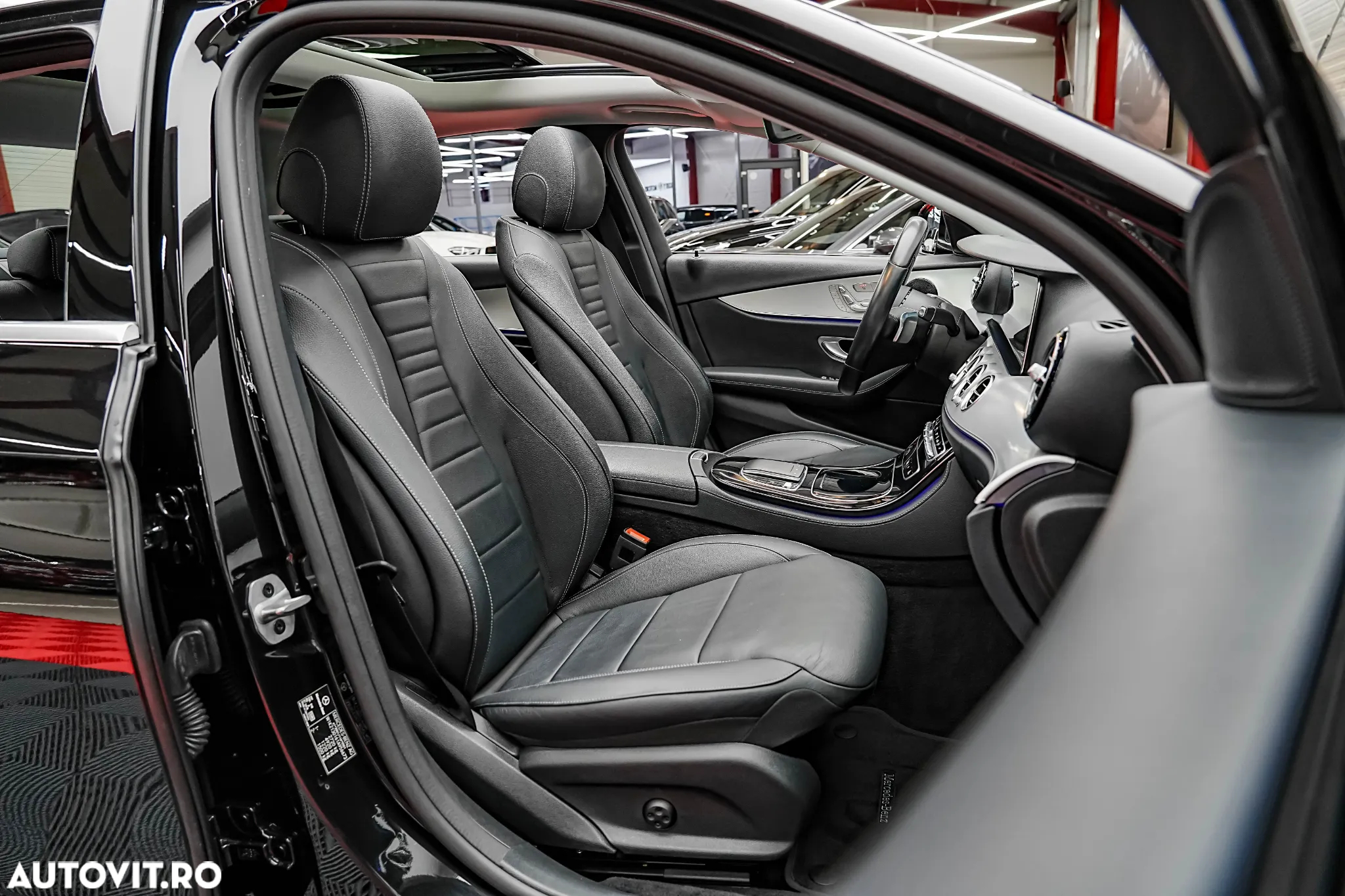 Mercedes-Benz E 300 de 9G-TRONIC Exclusive - 10