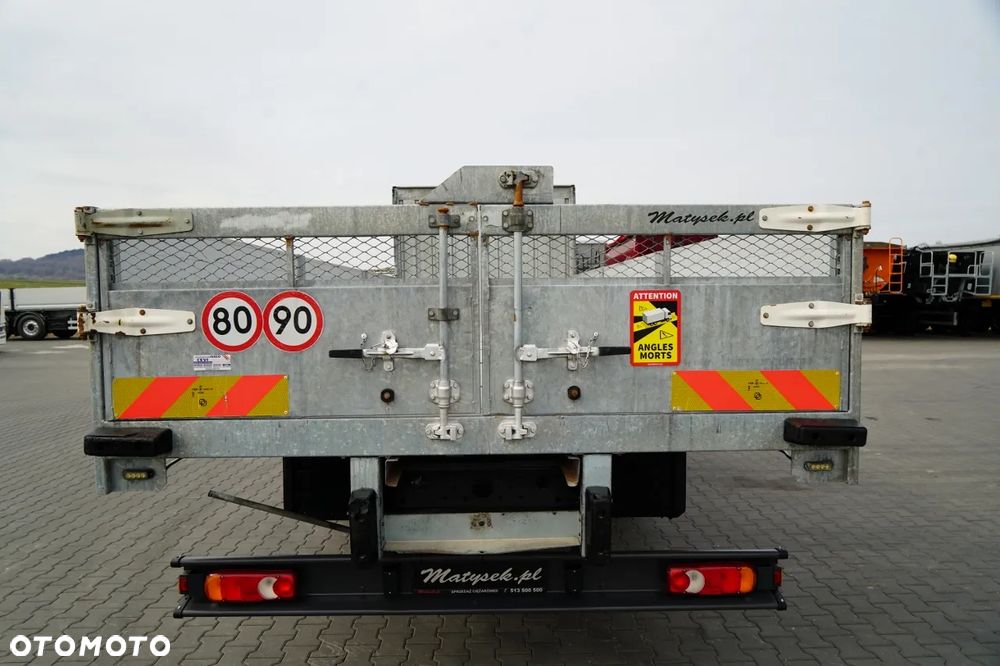 Iveco 180E25 / 4X2 / SKRZYNIOWY 7,5m + HDS HYVA HB150X MAX UDŹWIG 5 200KG / STEROWNIE RADIOWE  / ROTATOR / AUTOMAT - 16
