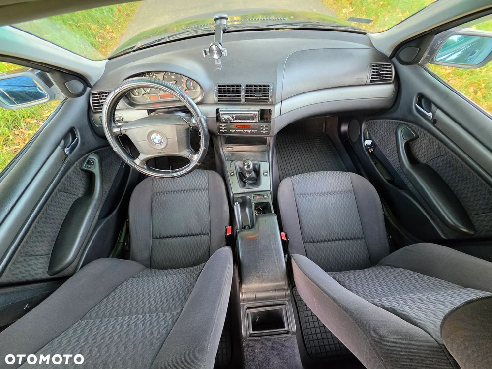 BMW Seria 3 316i - 15