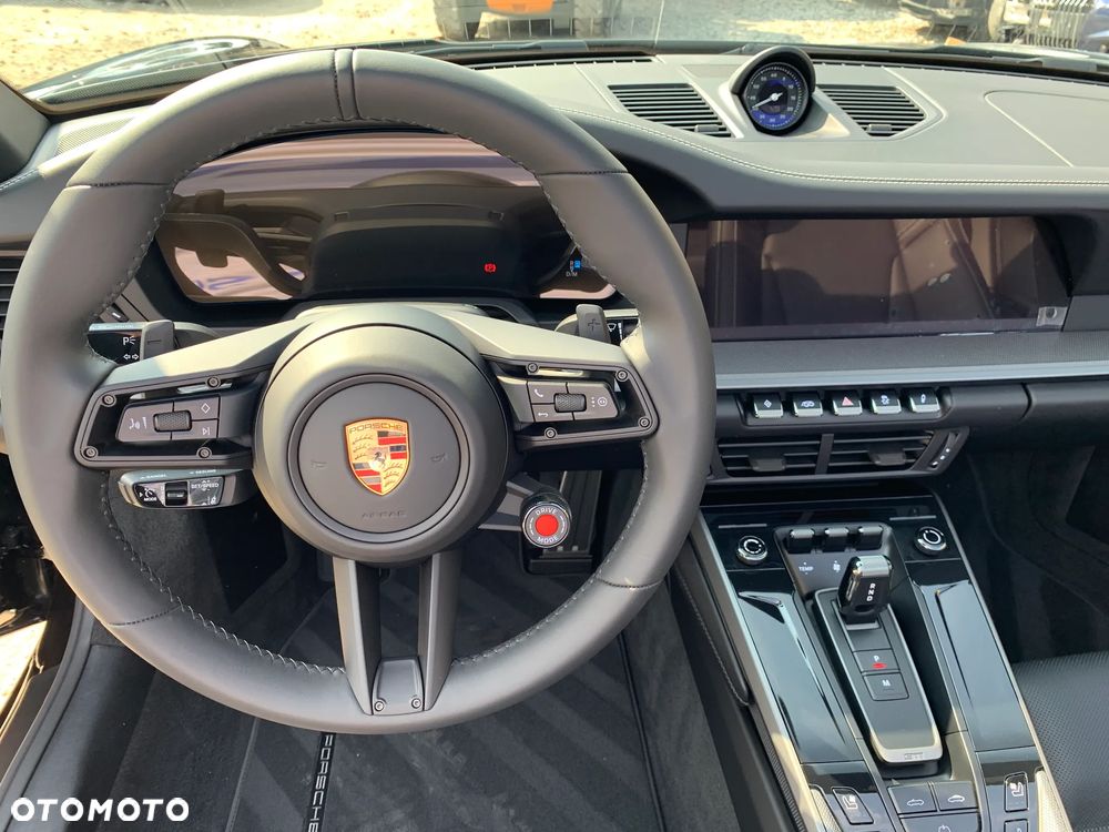 Porsche 911 Carrera PDK - 24