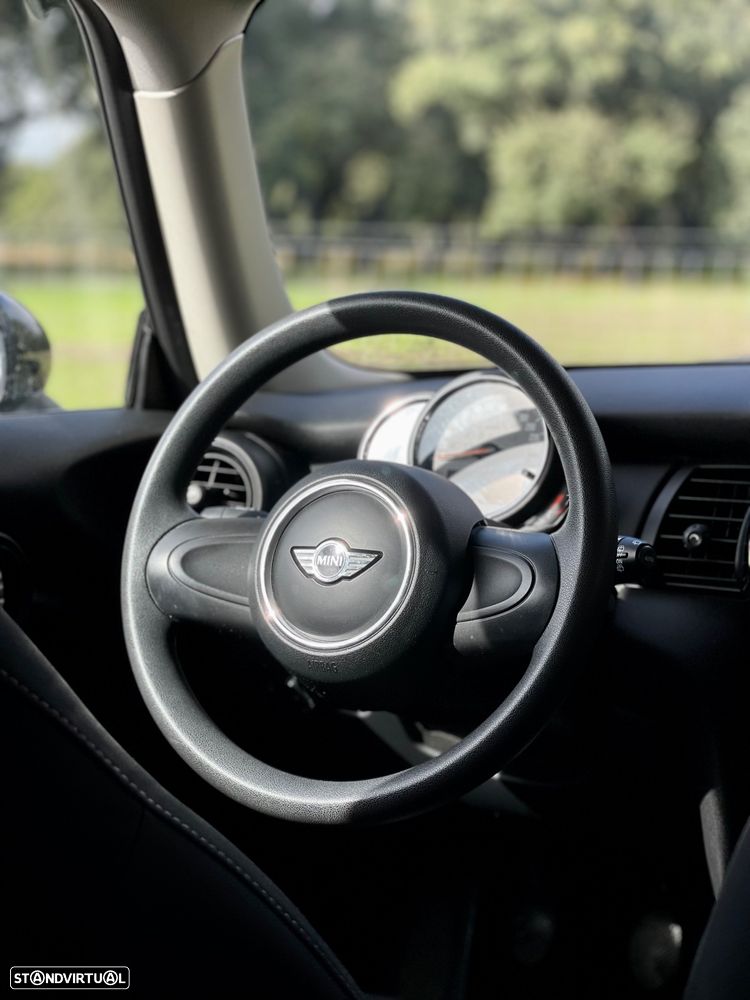 MINI 3 Portas - 14