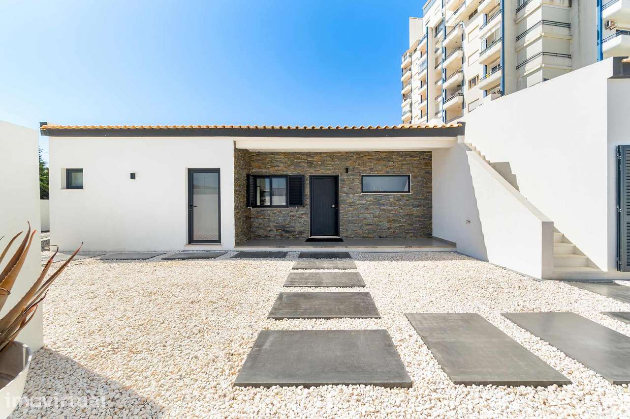 Moradia Térrea T4 com Piscina Privativa, a 600 m da Praia - Grande imagem: 5/53