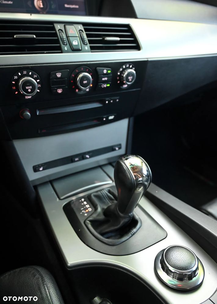 BMW Seria 5 530xi - 31