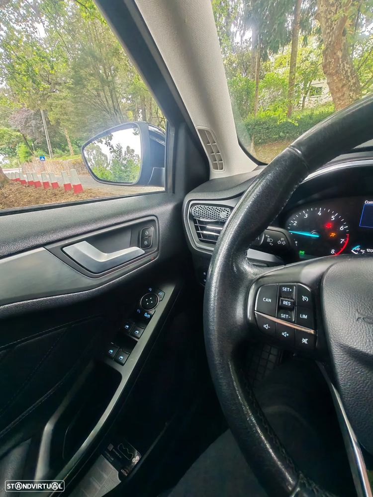 Ford Focus 1.0 EcoBoost Titanium - 14