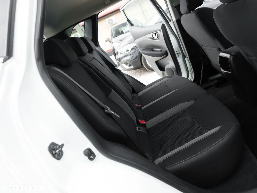 Nissan Qashqai 1.5 dCi N-Connecta - 13