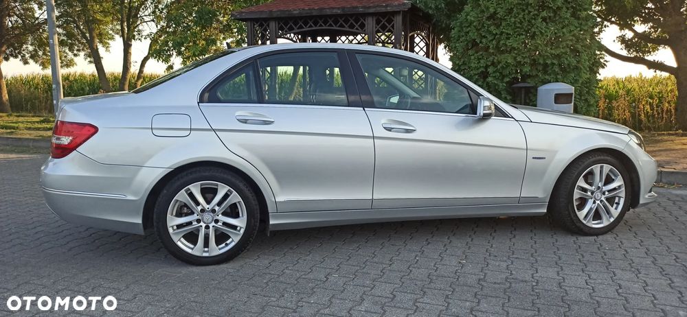 Mercedes-Benz Klasa C 180 T CDI DPF (BlueEFFICIENCY) Avantgarde - 7
