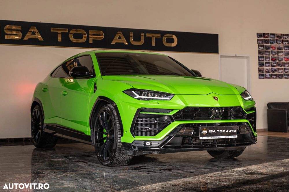 Lamborghini URUS - 12