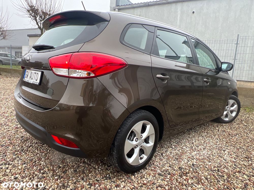 Kia Carens 1.6 GDI Dream Team Edition - 12