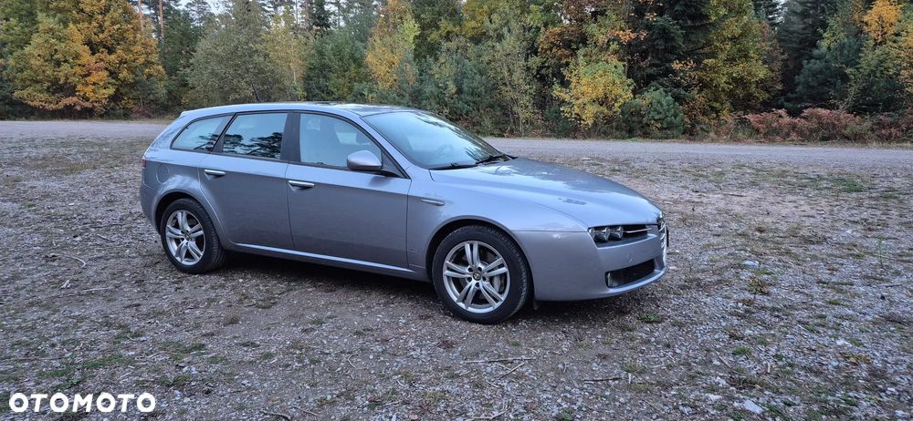 Alfa Romeo 159 2009 photo 4