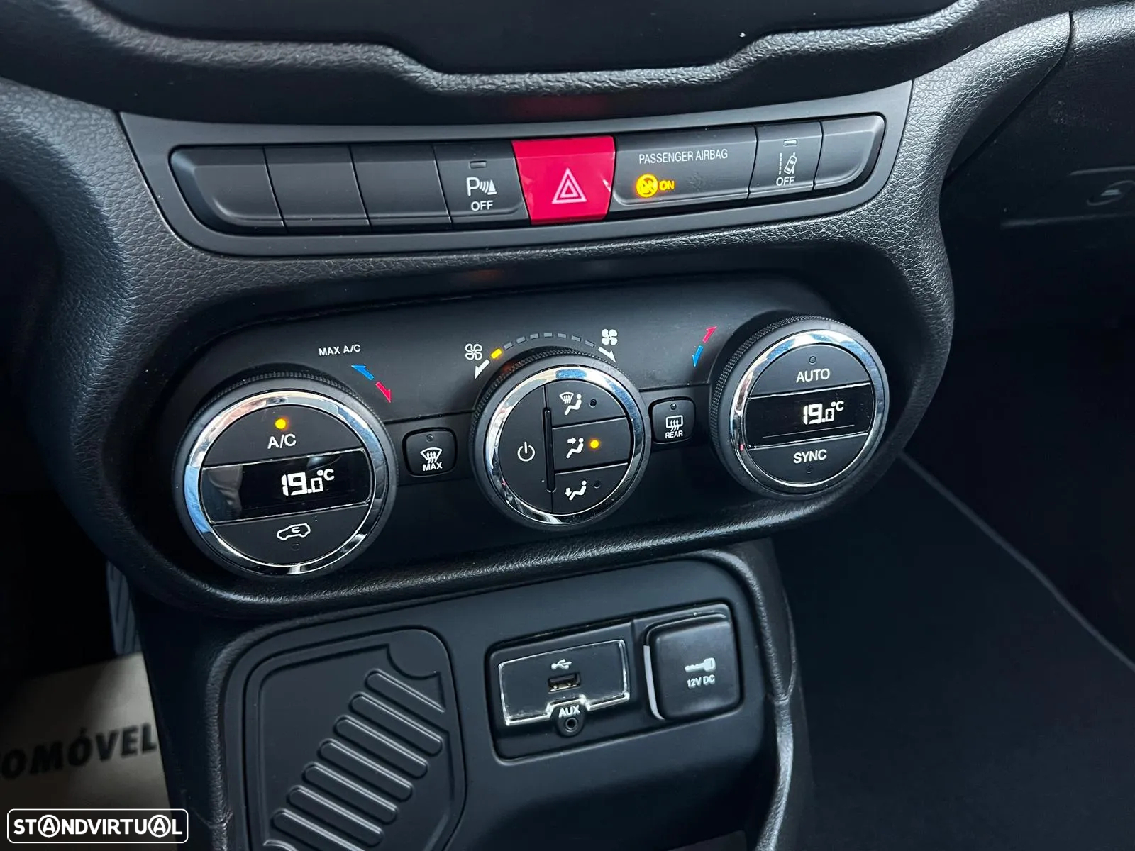 Jeep Renegade 1.6 MJD Limited - 43