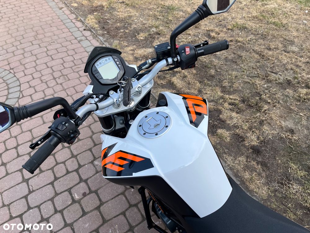 KTM Duke - 22