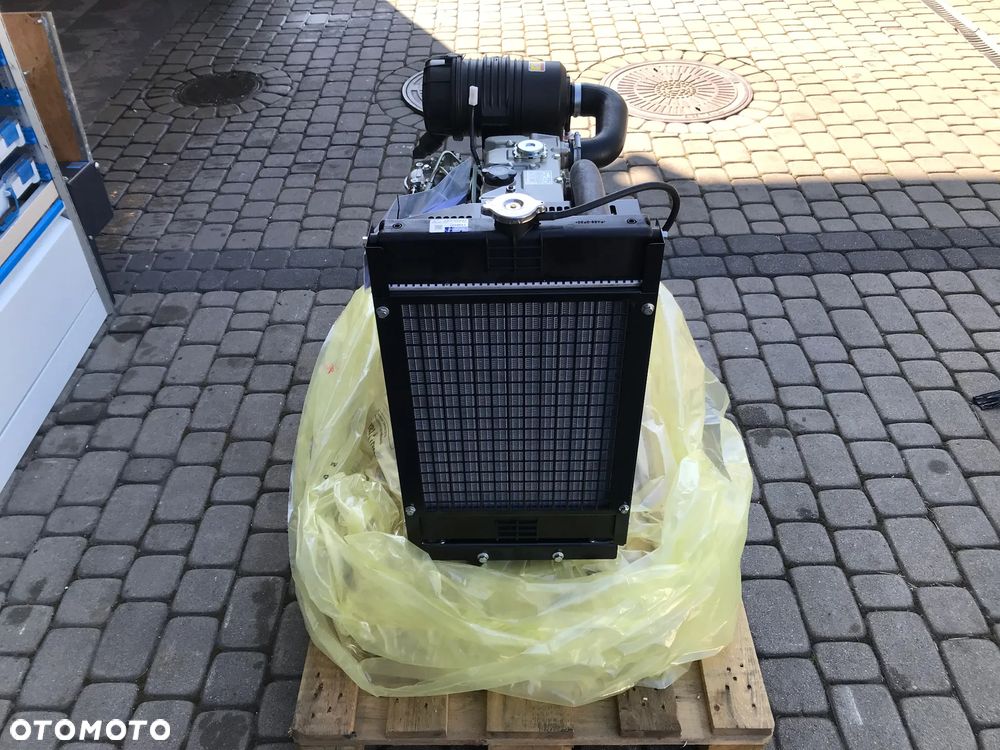 SILNIK Perkins 403D-11 403D 11 16000netto - 6