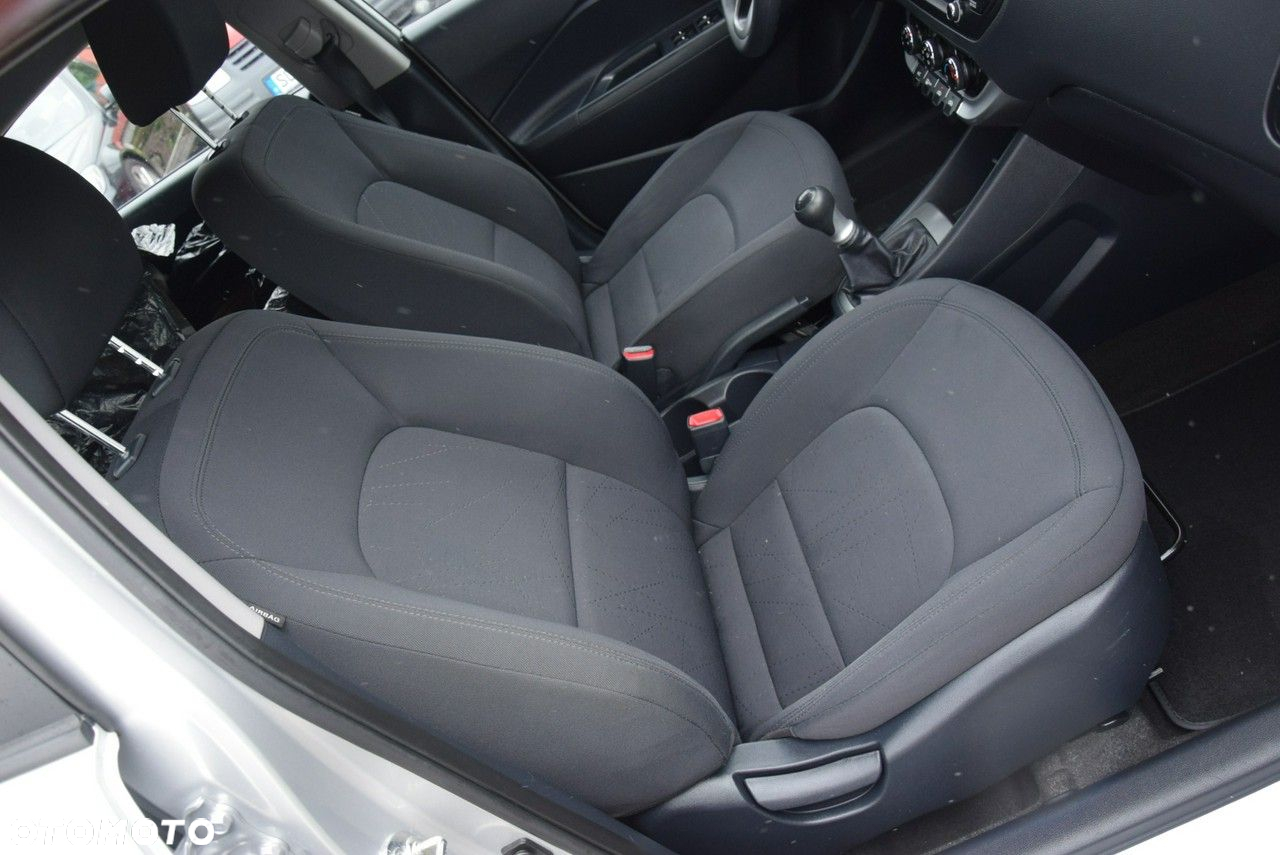 Kia Rio 1.2 Edition 7 - 16