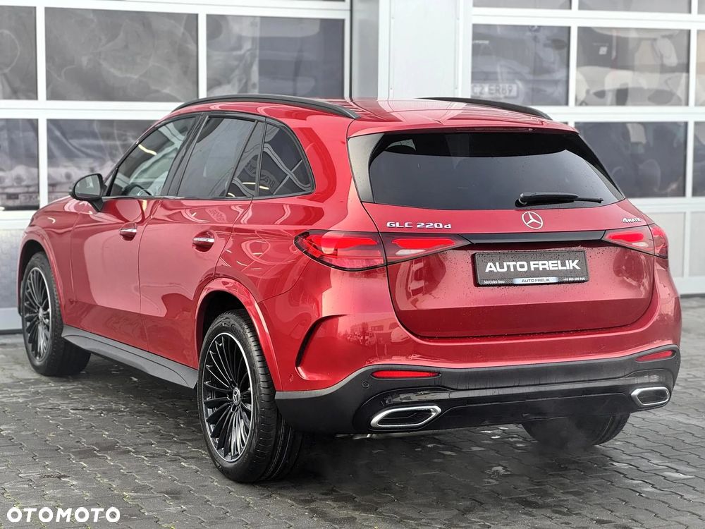 Mercedes-Benz GLC 220 d 4Matic 9G-TRONIC AMG Line Advanced - 12