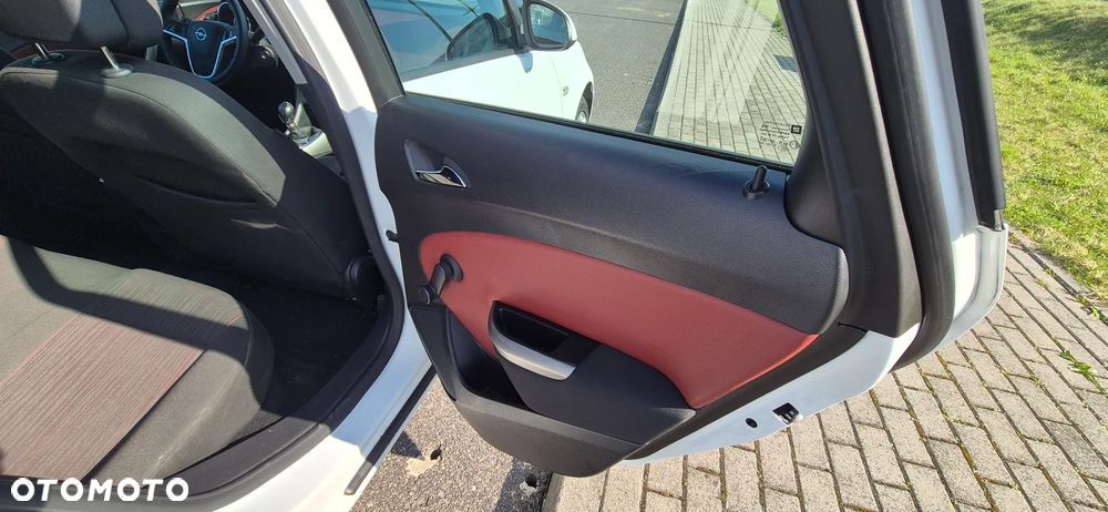 Opel Astra 1.4 ecoFLEX - 22