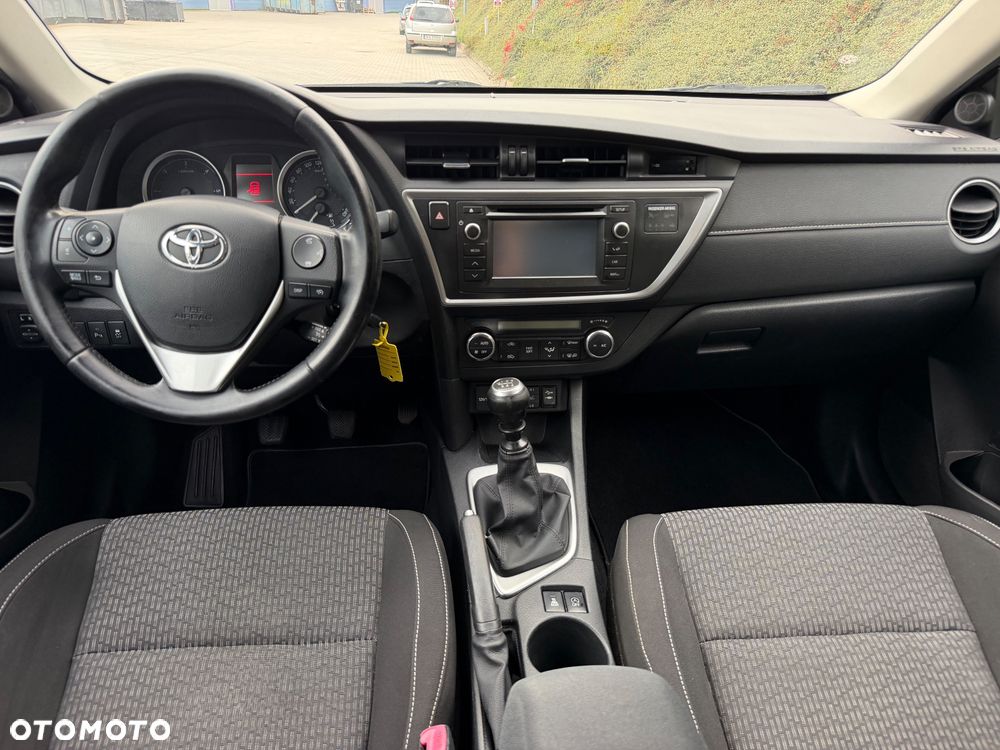 Toyota Auris 2.0 D-4D Premium Comfort - 14