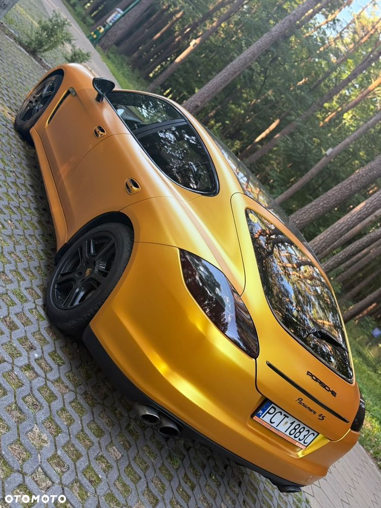 Porsche Panamera 4S - 2