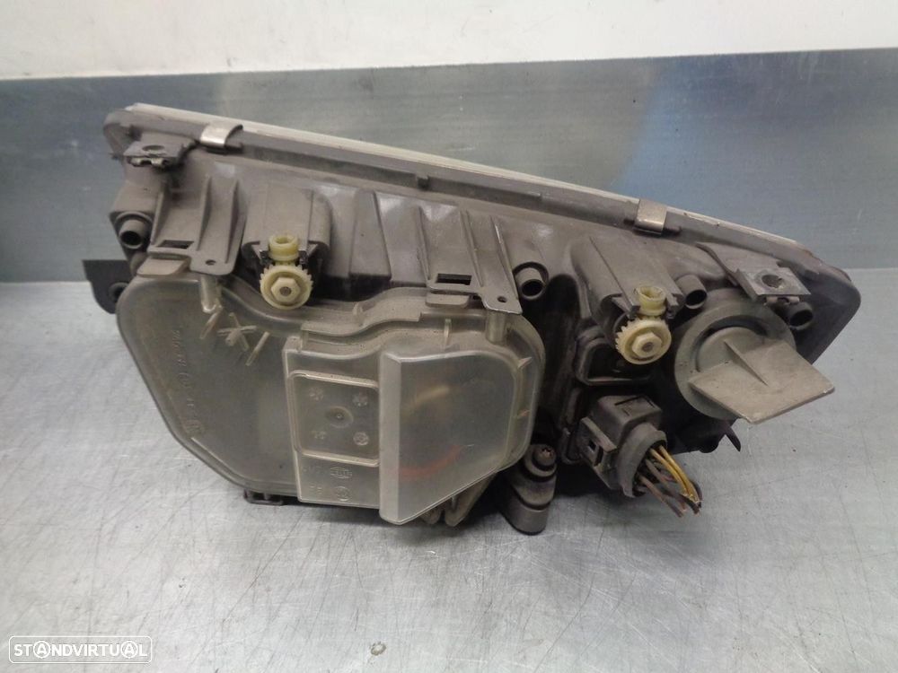 FAROL DIREITO SKODA FABIA I 2004 -6Y1941016R - 3