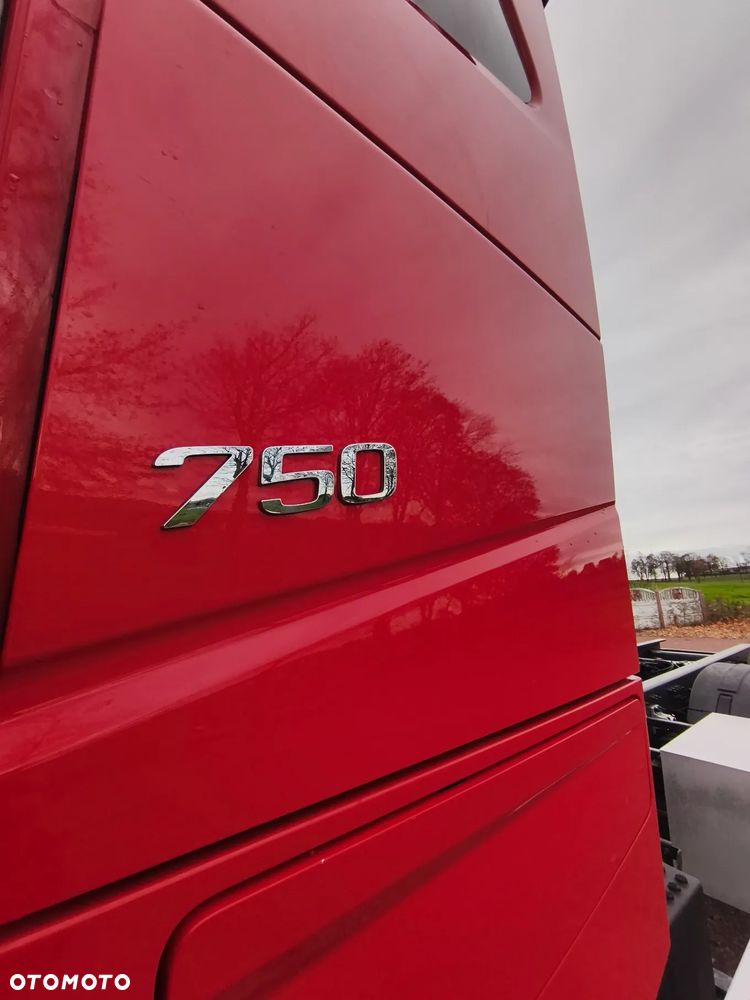 Volvo FH-16 / 750 KM / 6 x 4 / 217000 km - 30