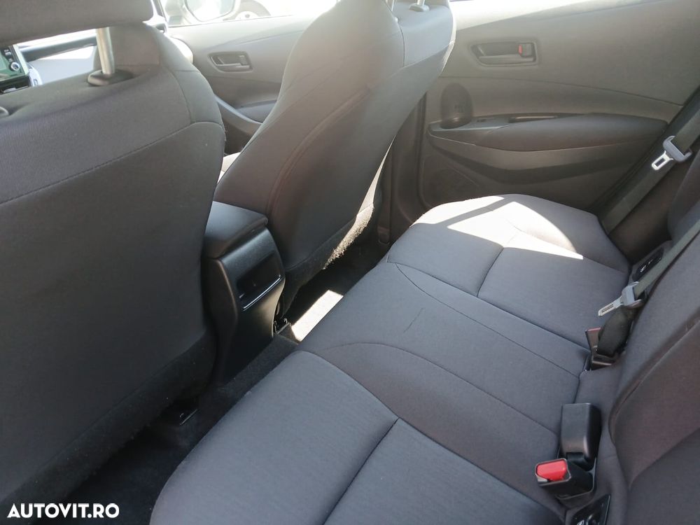 Toyota Corolla 1.2 Turbo 116 CP Business - 9