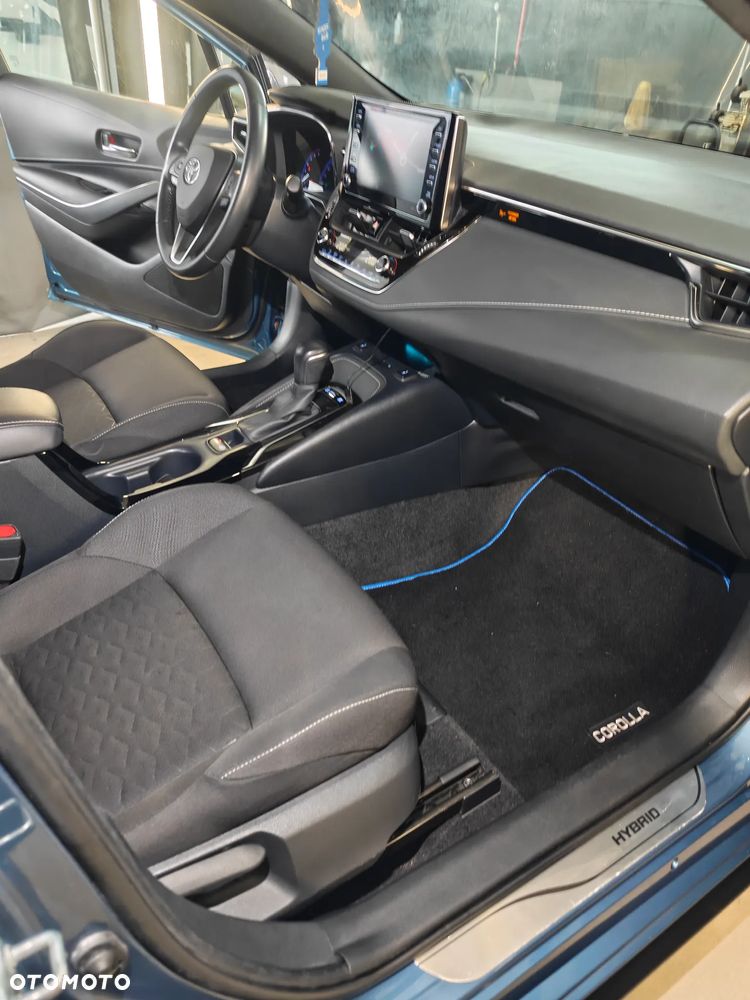Toyota Corolla - 26