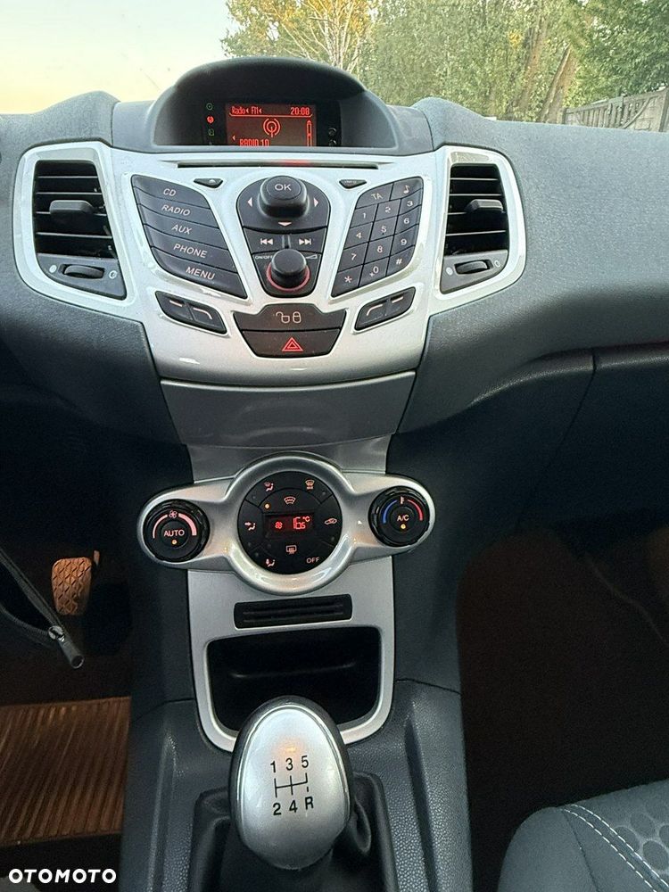 Ford Fiesta - 13