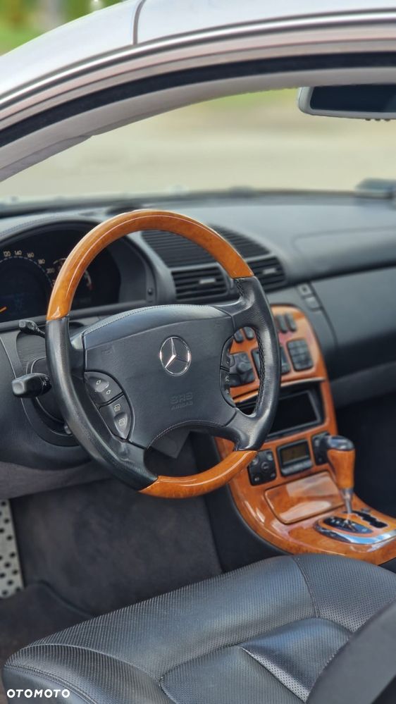 Mercedes-Benz CL 500 - 26