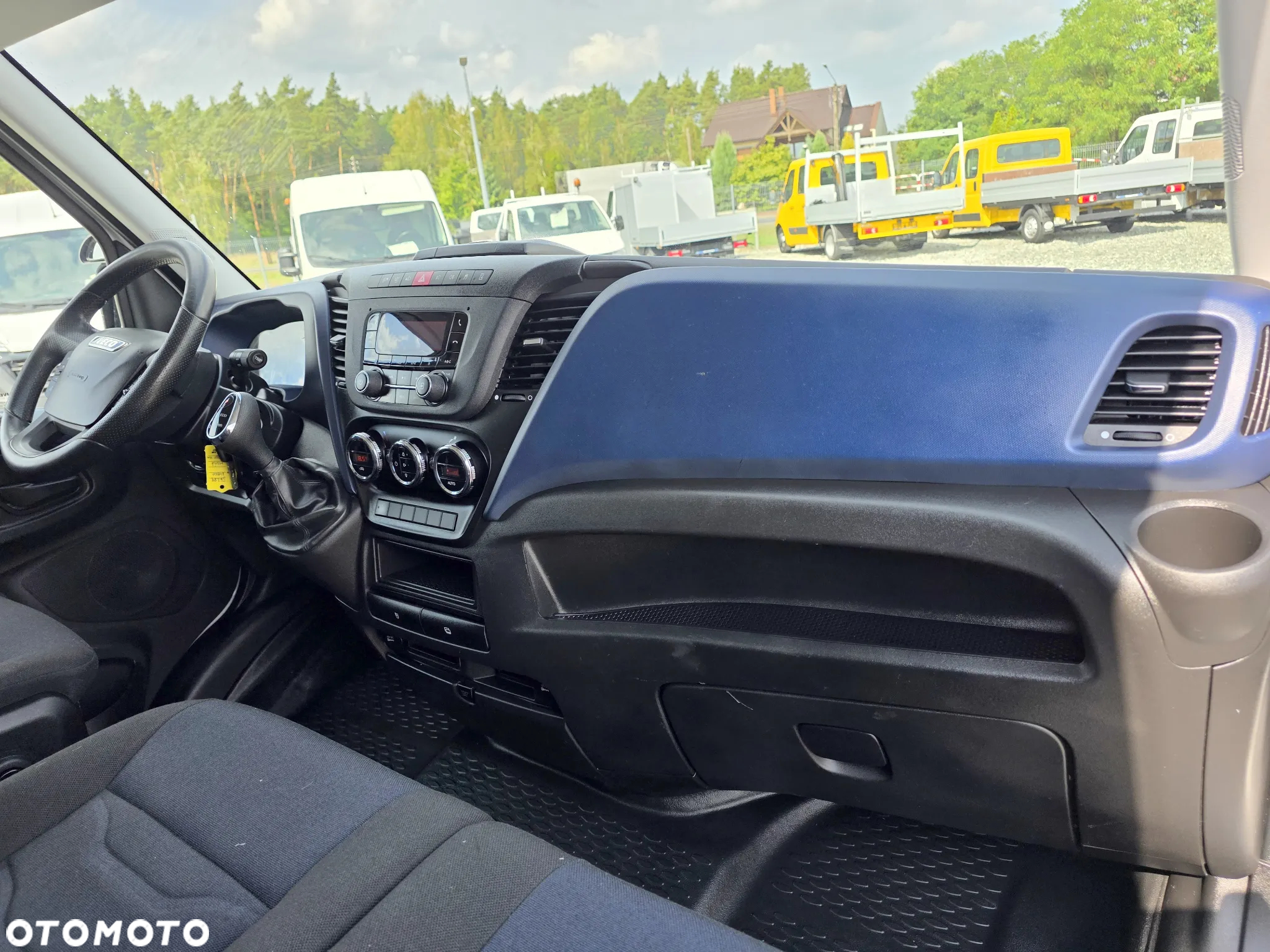 Iveco 35-160  2,3 HPI 160 KONNY ŚREDNIAK WYSOKI KLIMA WEBASTO 2 X BOCZNE DRZWI 8 BIEGOWY HIMATIC GWARANCJA - 22