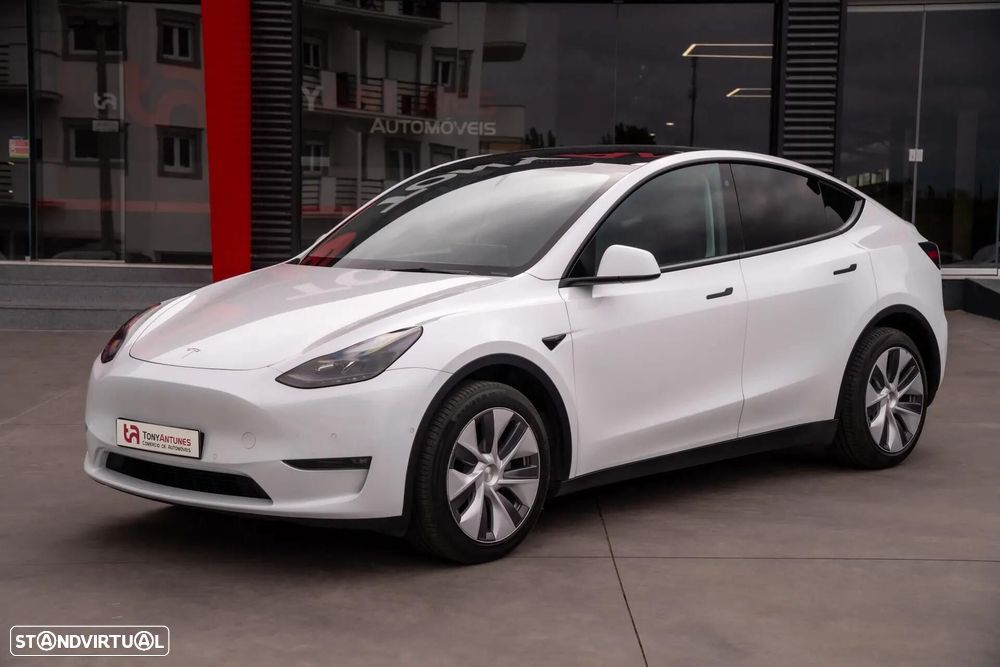Tesla Model Y Standard - 3