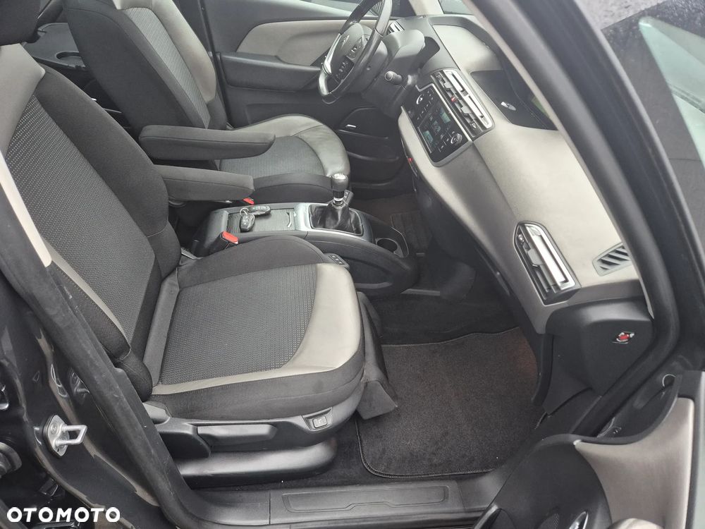 Citroën C4 Grand Picasso 1.6 e-HDi Exclusive - 23