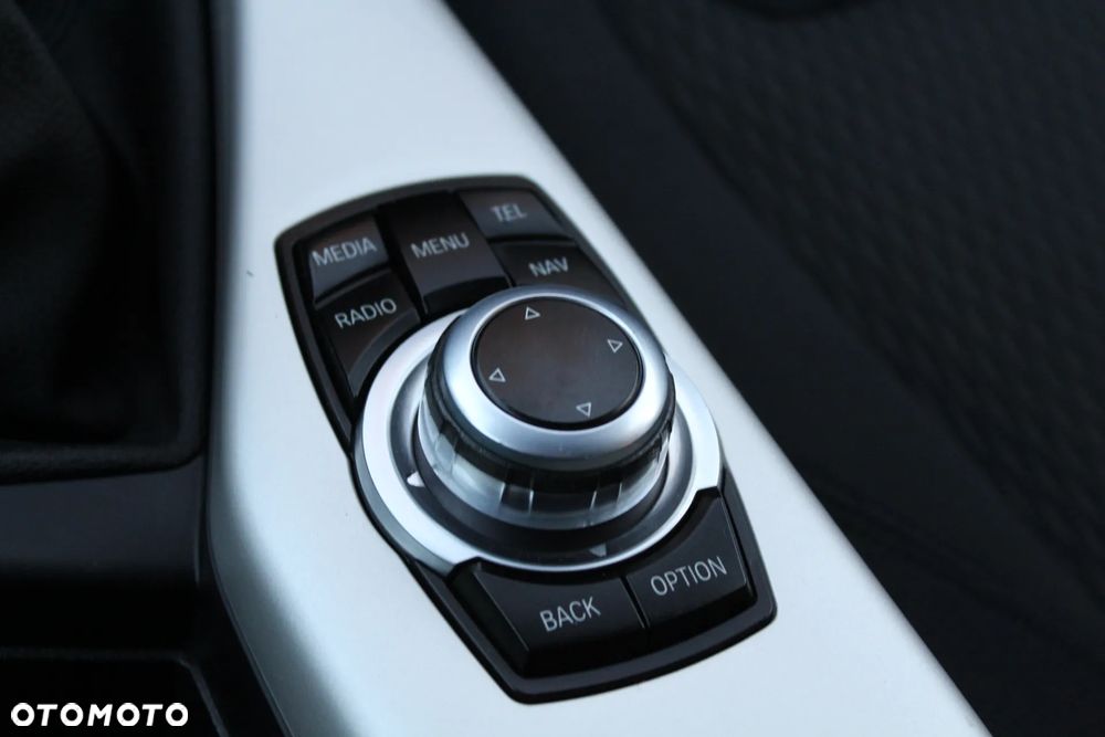 BMW Seria 1 116d Sport Line - 26