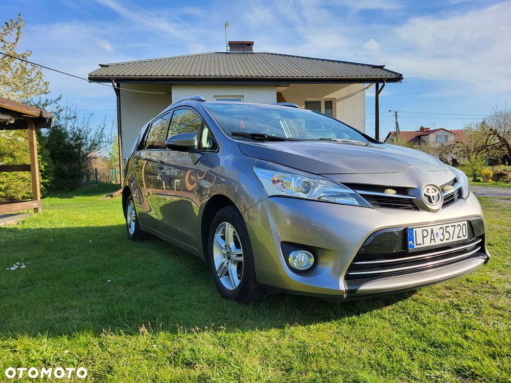 Toyota Verso 2.0 D-4D 5-Sitzer Executive - 3