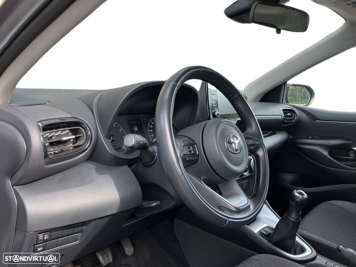 Toyota Yaris - 12