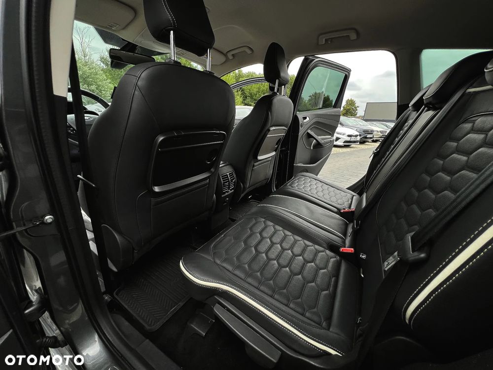 Ford Kuga 2.0 TDCi 4x4 Vignale - 37