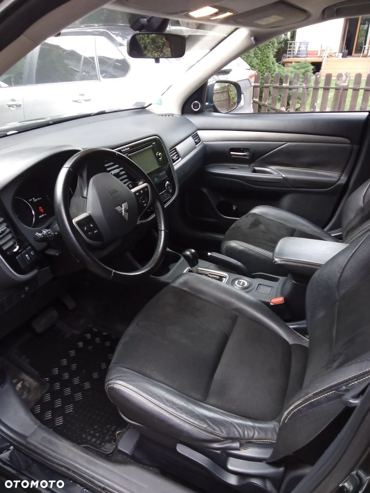 Mitsubishi Outlander 2.0 Intense + - 7