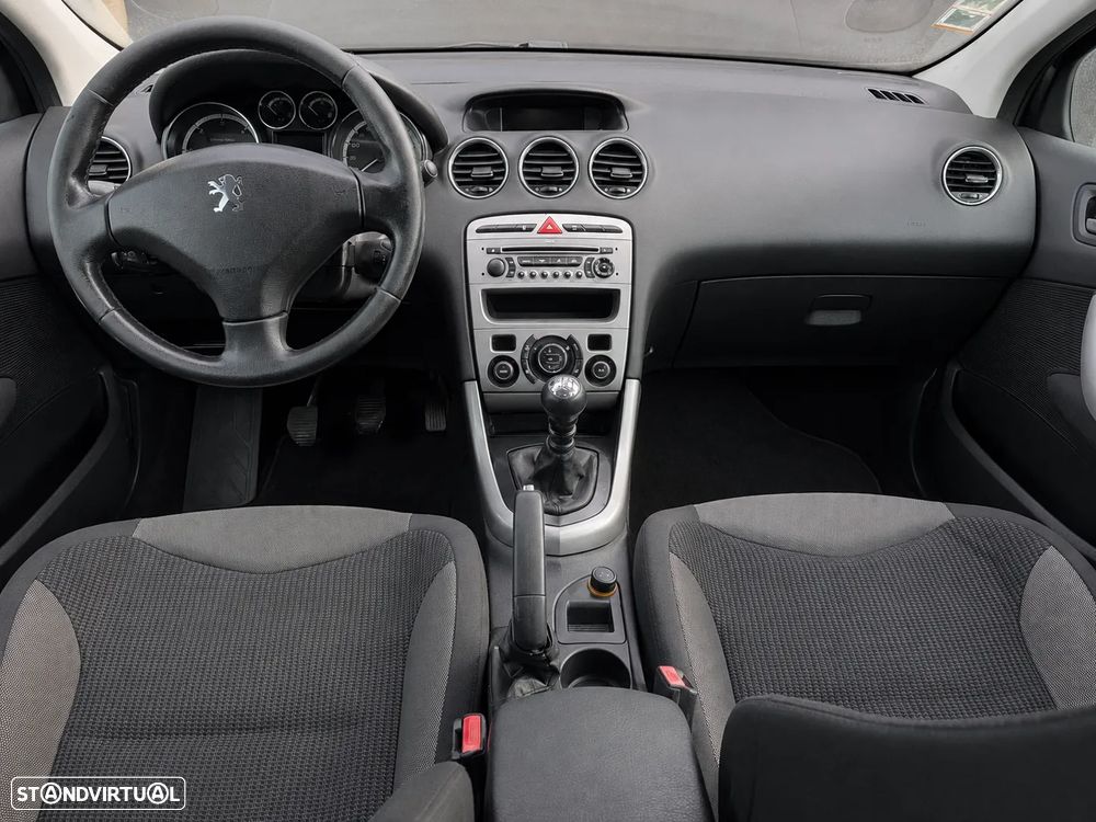 Peugeot 308 1.6 HDi Executive CVM6 - 13