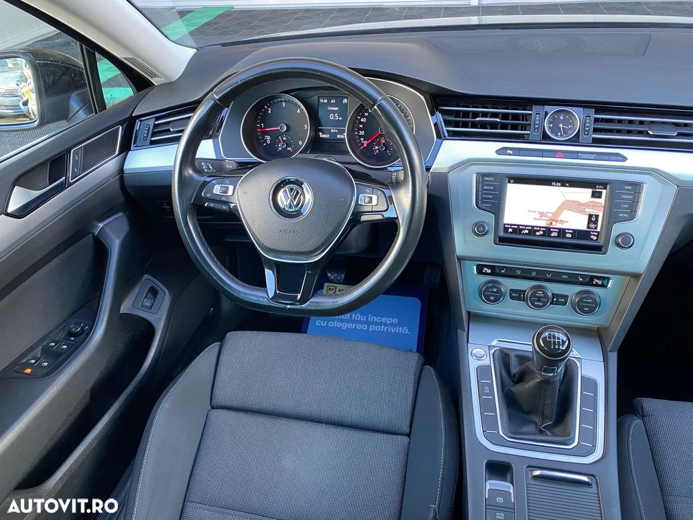 Volkswagen Passat - 17