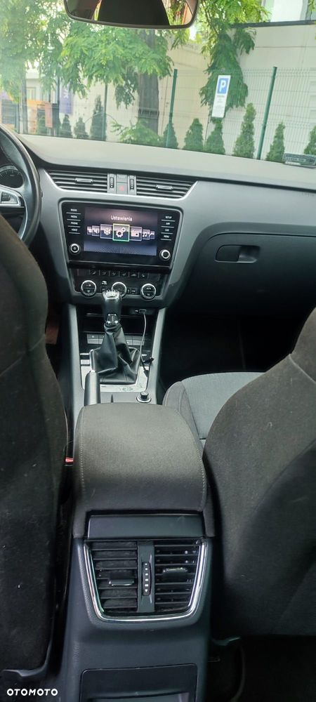 Skoda Octavia 1.5 TSI ACT Style - 3
